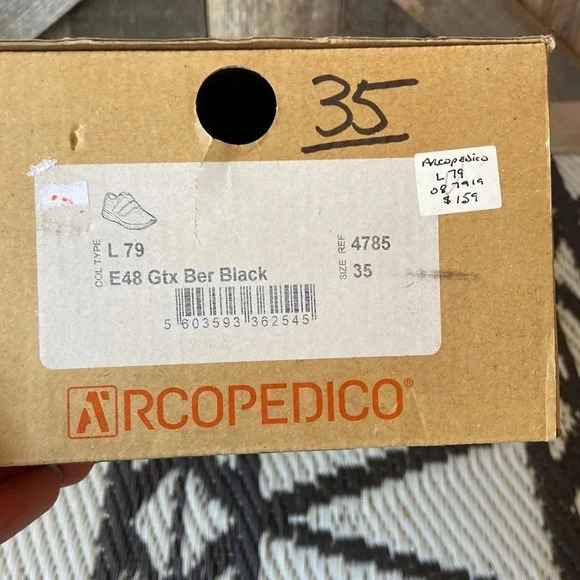 Arcopedico |  Velcro Runners - Picture 7 of 8